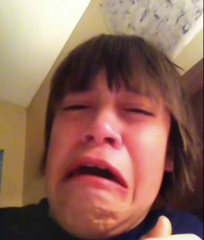 crying Discord emoji — free static PNG download