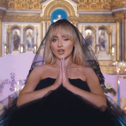 sabrinacarpenter Discord emoji — free static PNG download
